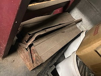 Werkbanken met inhoud (2x) - afbeelding 3 van  21