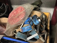 Werkbanken met inhoud (2x) - afbeelding 5 van  21