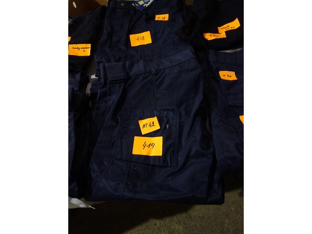 Werkbroek - maat 42 (grote maat) - afbeelding 1 van  1