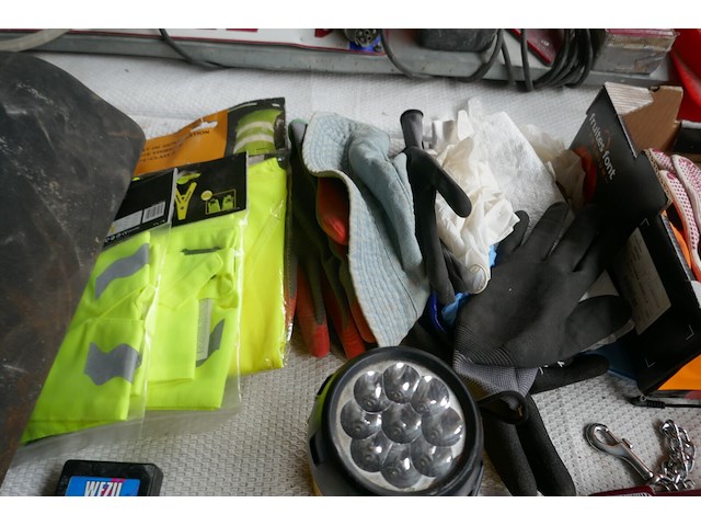 Werkgereedschap en dergelijken - afbeelding 3 van  8