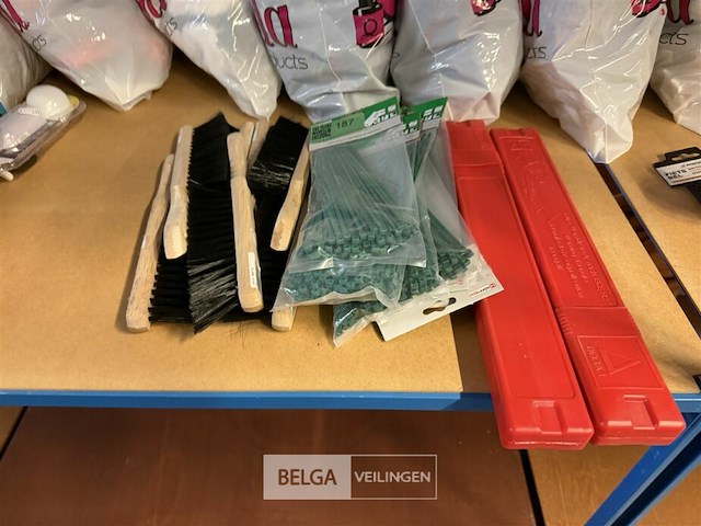 Werkgereedschap - afbeelding 1 van  4