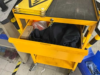 Werkkar met inhoud - afbeelding 1 van  1