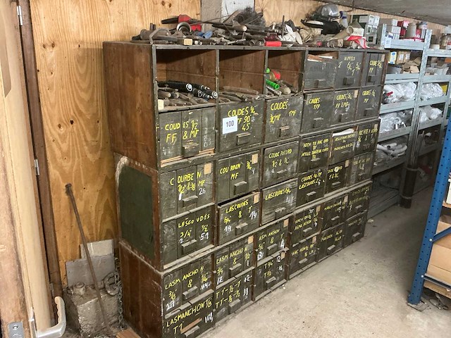 Werkkast met inhoud (2x) - afbeelding 1 van  10