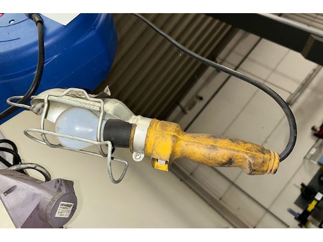 Werklamp met verlengkabel op haspel - afbeelding 2 van  4