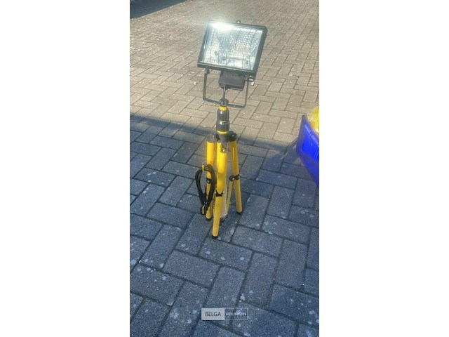 Werklamp op verstelbare voet - afbeelding 1 van  1
