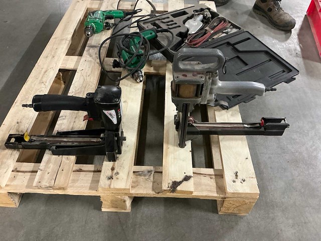 Werkplaatsinventaris - afbeelding 4 van  4