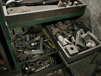 Werkplaatskast met inhoud - afbeelding 4 van  9