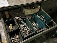 Werkplaatskast met inhoud - afbeelding 2 van  9