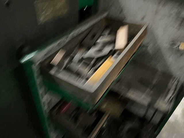 Werkplaatskast met inhoud - afbeelding 6 van  9