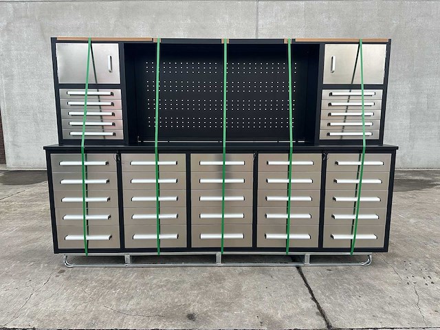 Werkplaatsmeubilair - afbeelding 1 van  8