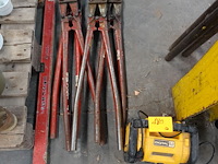 Werkradio + kniptangen - afbeelding 1 van  6