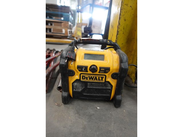 Werkradio + kniptangen - afbeelding 2 van  6