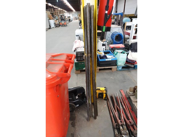 Werkradio + kniptangen - afbeelding 5 van  6