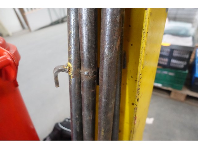 Werkradio + kniptangen - afbeelding 6 van  6