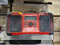 Werkradio milwaukee - afbeelding 1 van  3