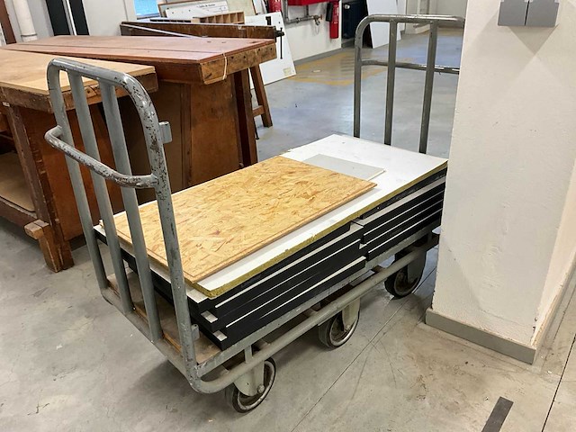 Werkschragen, werktafels en transportkarren (15x) - afbeelding 2 van  23