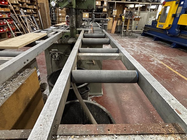 Werkstation met 3 kolomboormachines// tappingmachine wo tb audax 15 en spindle r.p.m. sun-10 - afbeelding 3 van  13