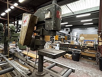 Werkstation met 3 kolomboormachines// tappingmachine wo tb audax 15 en spindle r.p.m. sun-10 - afbeelding 10 van  13