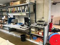 Werkstation met inhoud - afbeelding 1 van  7