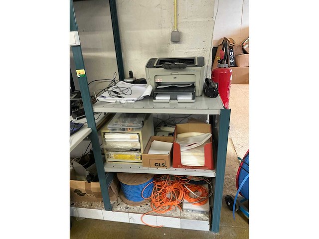 Werkstation met inhoud - afbeelding 4 van  7