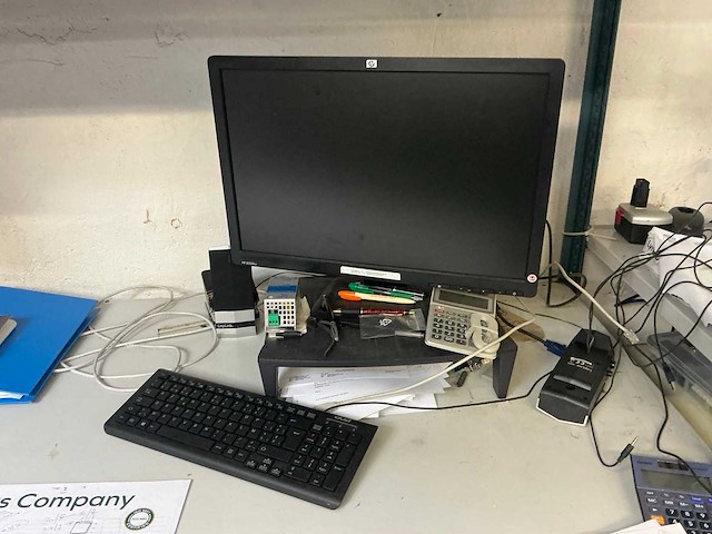 Werkstation met inhoud - afbeelding 5 van  7