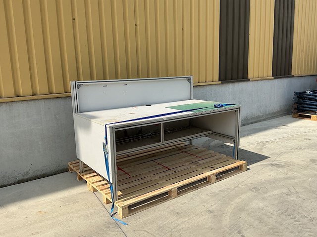 Werktafel 2 meter met stopcontacten - afbeelding 3 van  7