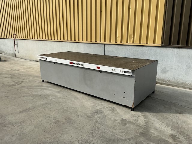 Werktafel 3 meter met stopcontacten - afbeelding 6 van  6
