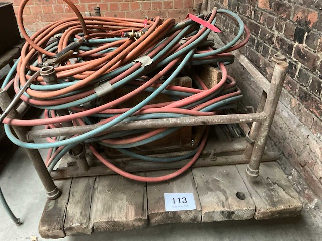 Werktafel + diverse slangen - afbeelding 2 van  5