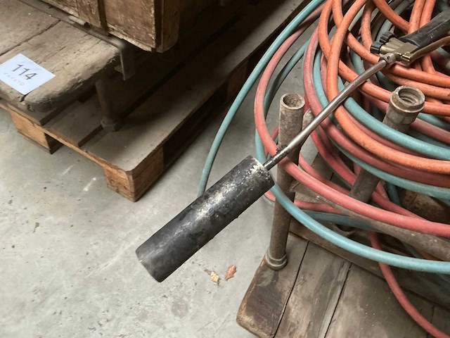 Werktafel + diverse slangen - afbeelding 4 van  5