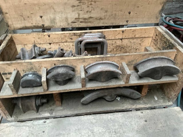 Werktafel + diversen - afbeelding 5 van  6