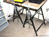 Werktafel en 2 gereedschapskoffers - afbeelding 2 van  2