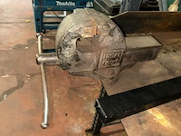 Werktafel gemonteerd op rek met inhoud - afbeelding 3 van  6