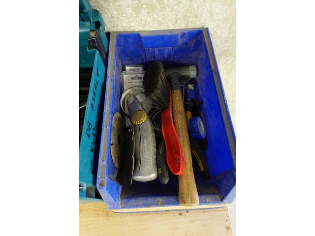 Werktafel hbm met inhoud - afbeelding 4 van  13