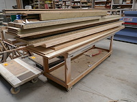 Werktafel & hout - afbeelding 2 van  3