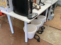 Werktafel met 3 stoelen