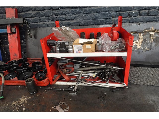 Werktafel met bankschroef - afbeelding 3 van  6