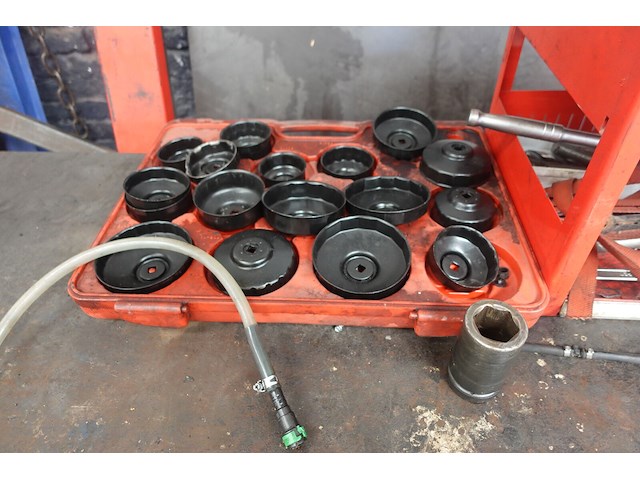 Werktafel met bankschroef - afbeelding 6 van  6