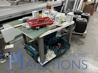 Werktafel met diversen