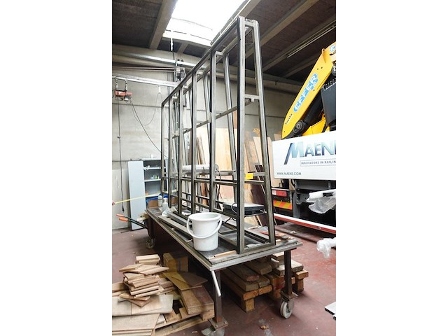 Werktafel met glasblok - afbeelding 2 van  4