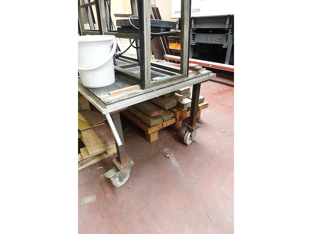 Werktafel met glasblok - afbeelding 4 van  4