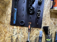 Werktafel met handgereedschap - afbeelding 14 van  25