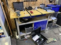 Werktafel met handgereedschap - afbeelding 12 van  25