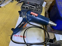 Werktafel met handgereedschap - afbeelding 23 van  25