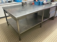 Werktafel met warmhoudelement - afbeelding 1 van  6