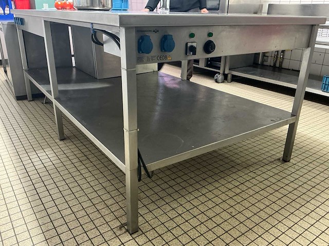 Werktafel met warmhoudelement - afbeelding 3 van  6