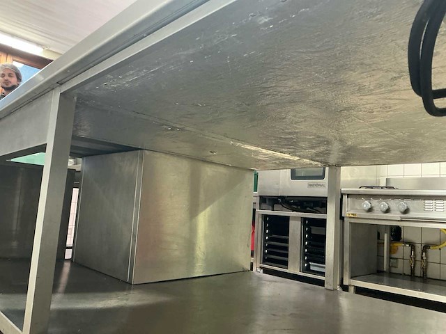 Werktafel met warmhoudelement - afbeelding 5 van  6