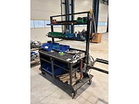 Werktafel op wielen met inhoud - afbeelding 2 van  6