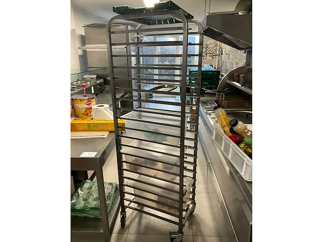 Werktafel rvs met inhoud - afbeelding 3 van  3