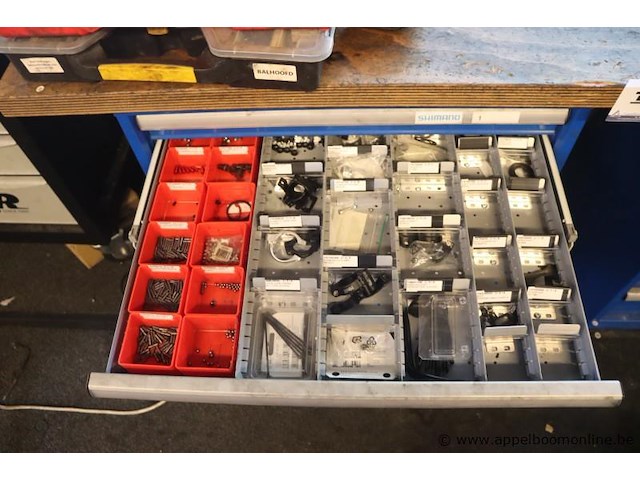Werktafel vv 16 laden en gereedschappen - afbeelding 5 van  12