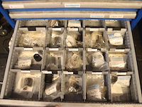 Werktafel vv 16 laden en gereedschappen - afbeelding 8 van  12